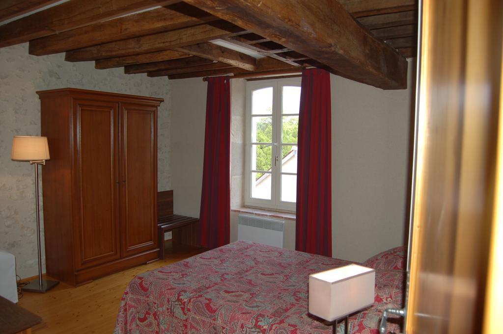 Le Moulin Neuf Bed & Breakfast Vignoux-sur-Barangeon Стая снимка